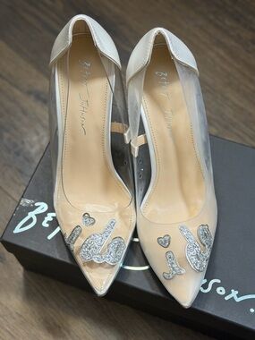 Betsey Johnson Women's Clear “I Do”,heels.